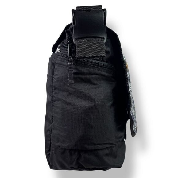 L.L. Bean Messenger Shoulder Flap Crossbody Bag Graffiti Skateboard Surfer Surf - Picture 5 of 16